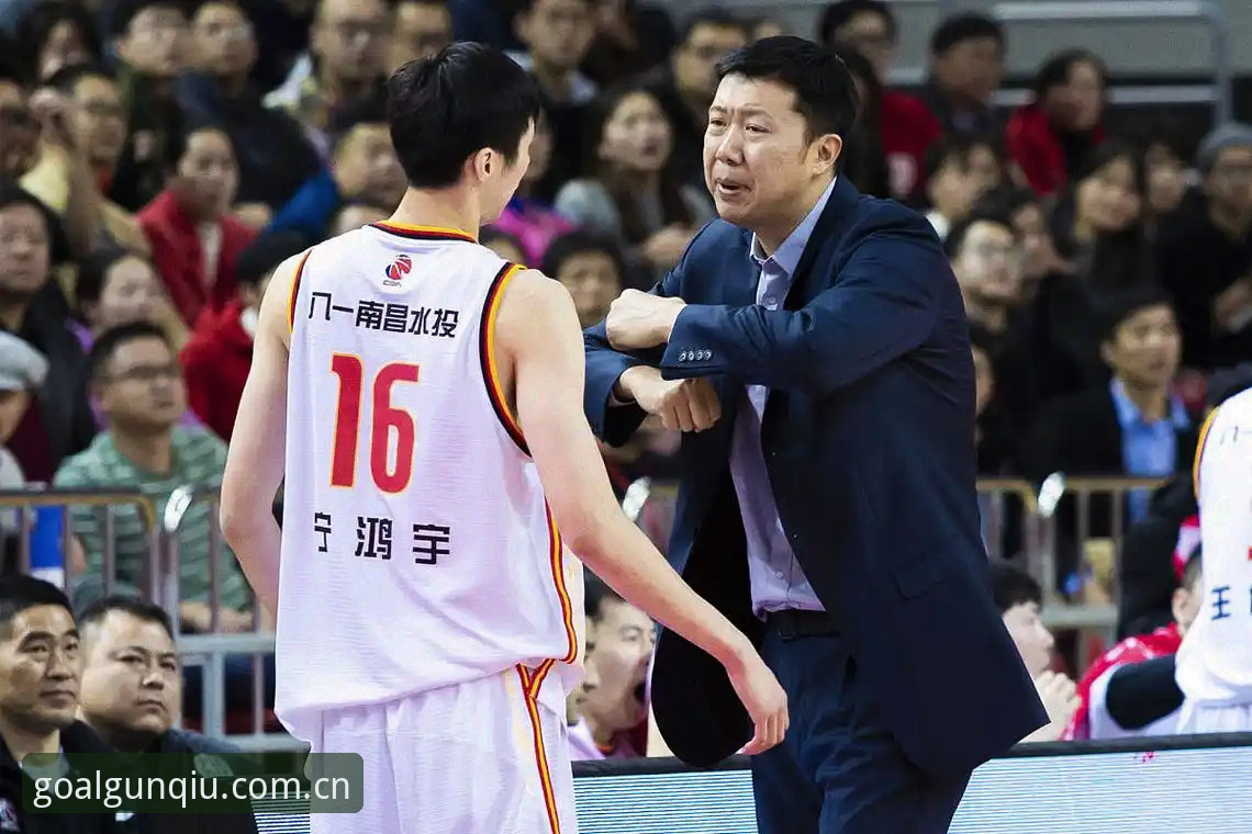 滚球体育直播2026新版导航哪个好 李楠上任vs许利民合同到期:北京男篮换帅这步棋,你看懂了多少?